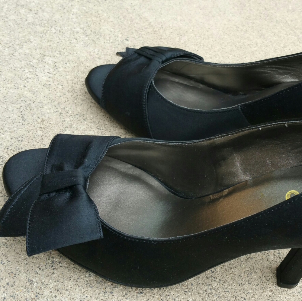 Me Too Jupiter black satin peep-toe 4" heel pumps